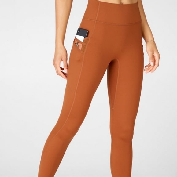 Fabletics Pants - Fabletics Motion360 Seamless Leggings With Pockets Size M